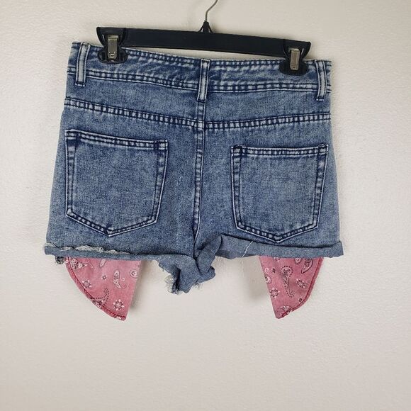 Women's Kreamy Denim Red Kerchief Bandana Pockets Distressed Cuff Off Shorts LRG - Picture 10 of 10